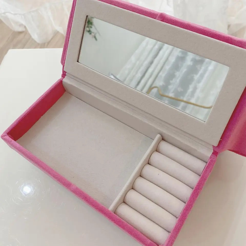 Pink Couch Jewelry outlet Box